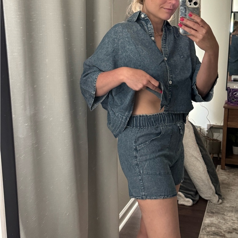 Medium denim wash casual comfy two piece matching set - Picture 5 of 8